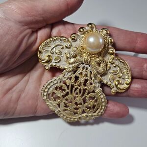 Jane gold tone angle brooch